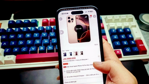 iPhone 16 Pro Max màu lạ về Việt Nam: Thổi giá tới 70 triệu, cháy hàng sau 3 phút