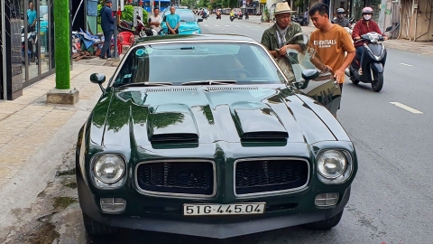 Ngắm xe Pontiac Firebird 50 năm tuổi của ông Đặng Lê Nguyên Vũ