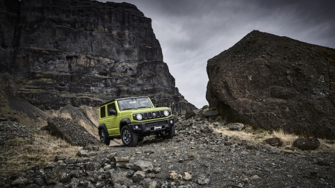 Suzuki Jimny: Không chỉ off-rod mà còn linh hoạt trong phố